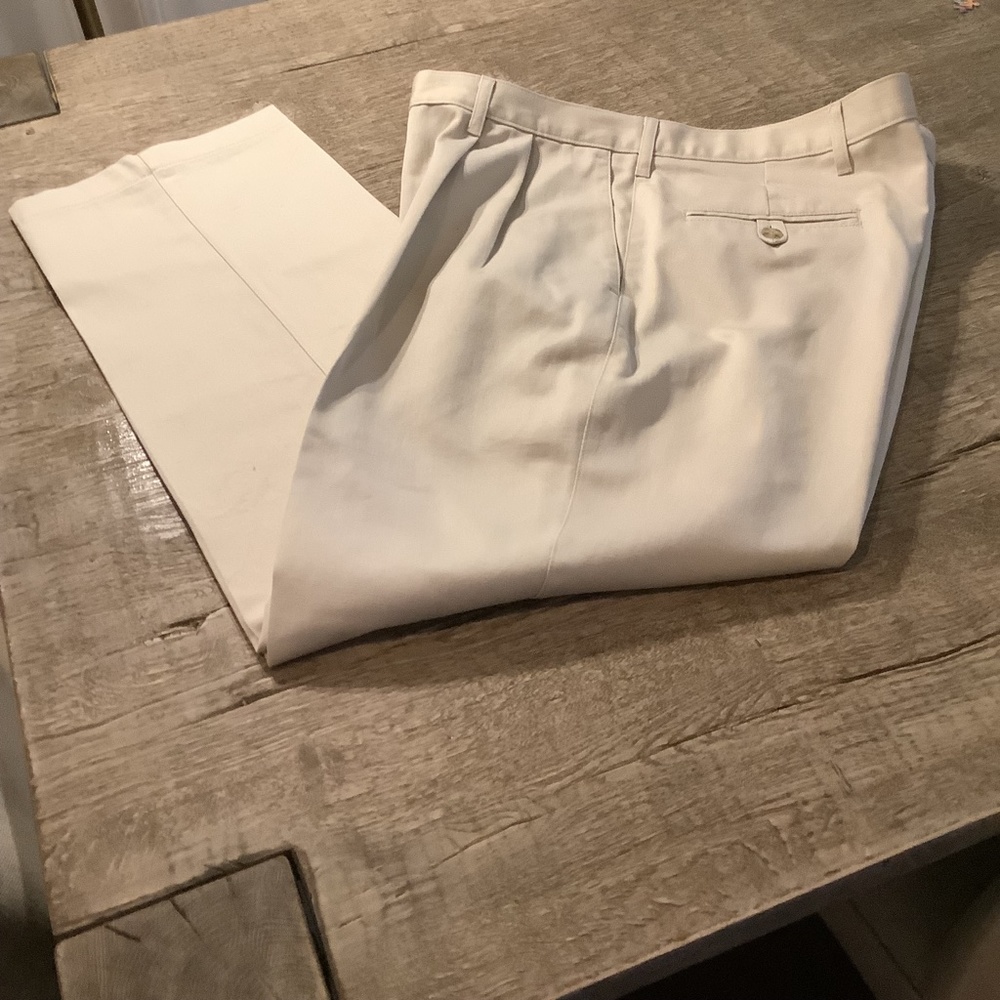 Dockers Golf Khaki Pants, 100% Cotton, Size 40x30